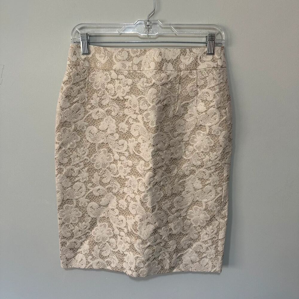 Banana Republic Skirt Womens 4 Cream Lace Pencil Dainty Classic Cocktails